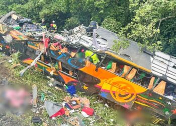 Quatro vítimas do acidente no Paraná continuam internadas no Hospital São José, em Joinville