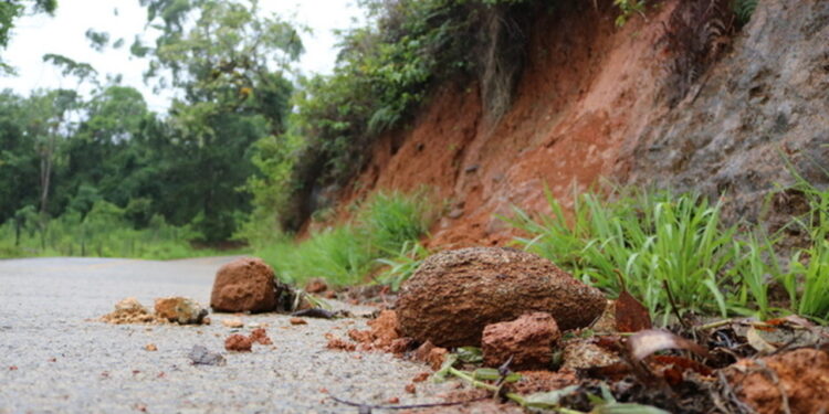 Defesa Civil de Jaraguá do Sul mantém alerta para deslizamentos de terra