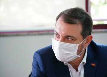 “Após chegada da vacina, Estado irá enviar doses em até 24 horas aos municípios catarinenses”, reforça governador