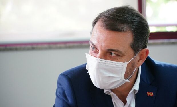 “Após chegada da vacina, Estado irá enviar doses em até 24 horas aos municípios catarinenses”, reforça governador