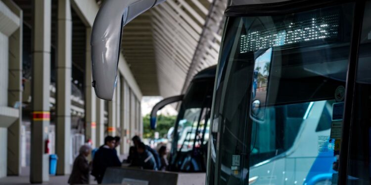 Nova lei promete ampliar concorrência de ônibus intermunicipais em Santa Catarina