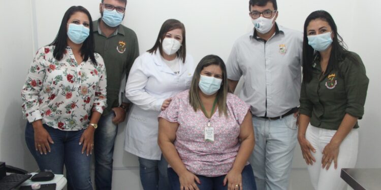 São João do Itaperiú aplica primeiras doses da vacina contra o coronavírus