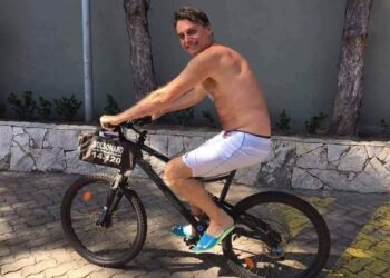 Bolsonaro anuncia redução no imposto de importação de bicicletas