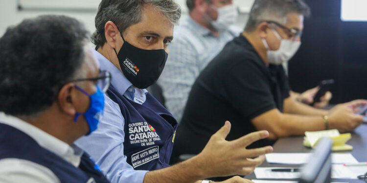 Secretário de Saúde de SC diz que Estado está entrando em colapso