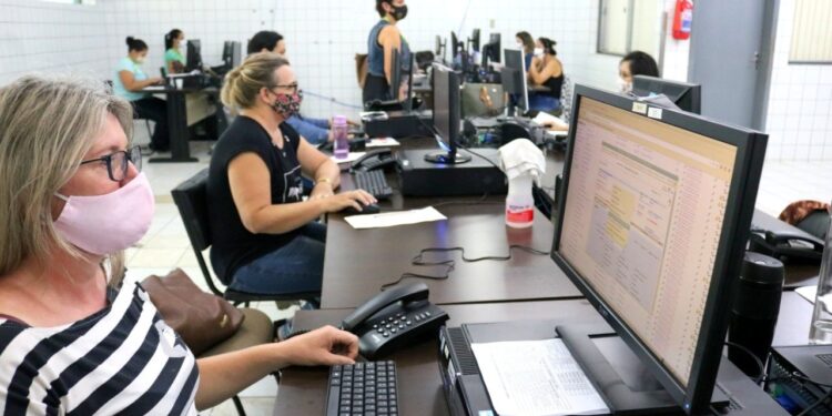 Central do coronavírus em Jaraguá do Sul tem aumento considerável de ligações
