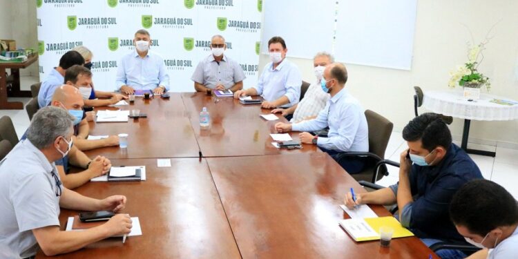 Prefeitura de Jaraguá do Sul propõe 7,42% de reposição salarial dos servidores
