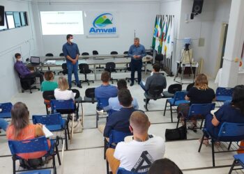 Prefeitura de Jaraguá do Sul apresenta aos vereadores setores estratégicos do Executivo
