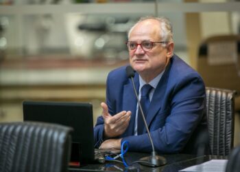 Vice-presidente da Comissão de Saúde pede mais arrojo e lockdown de 15 dias em SC