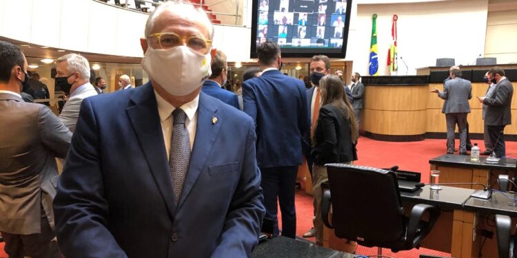 Deputado estadual aponta prioridades na volta dos trabalhos na Alesc