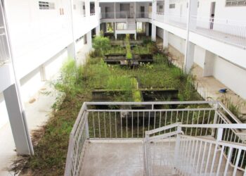 Deputado cobra finalização de escola estadual abandonada em Jaraguá do Sul