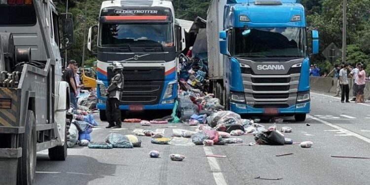 Acidente com vítima fatal bloqueou ontem (14) serra entre SC e PR