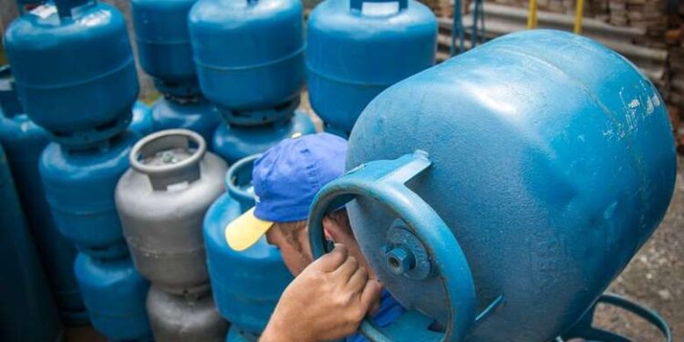 Sindicato pede redução do ICMS para frear aumento do gás