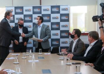 Governador de SC encaminhará à Alesc proposta de reajuste médio de 5,45% no salário mínimo regional