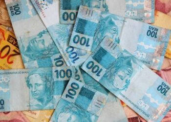 Adolescente é apreendido por pagar comida com notas falsas em Jaraguá do Sul