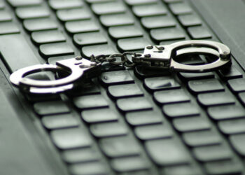 Homem é detido em Jaraguá do Sul por difamar a Polícia Militar nas redes sociais