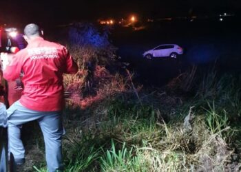 Capotamento de veículo é registrado na SC-108, em Massaranduba