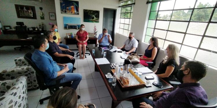 Comitiva de Joinville busca detalhes sobre gestão do convênio de trânsito em Jaraguá do Sul
