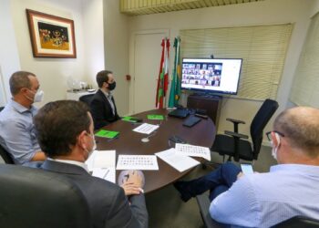 Governo de Santa Catarina anuncia novas medidas sanitárias contra o coronavírus