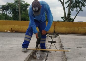 Obra de prevenção na Ponte do Trabalhador, em Jaraguá do Sul, entra na etapa final