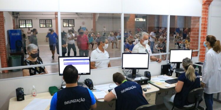 Com alta procura pela vacina, secretário de Saúde de Jaraguá do Sul pede tranquilidade para população