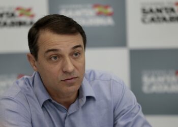 Comitê decide sobre lockdown no Estado