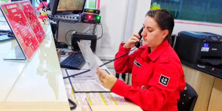 Bebê de dois meses se engasga e é salva após ligação aos Bombeiros Voluntários de Schroeder