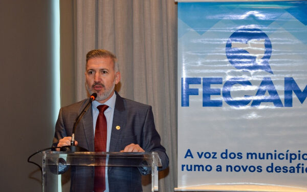 Fecam mais perto de oficializar a compra de vacina contra o coronavírus