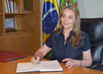 Governadora avalia mudanças nas regras de combate ao coronavírus