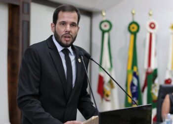 Vereador  sugere proibição do corte de água em véspera de feriado