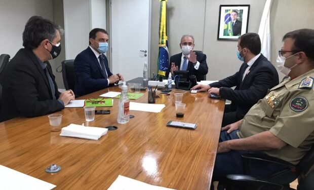 Em Brasília, governador reforça demandas de Santa Catarina ao novo ministro da Saúde