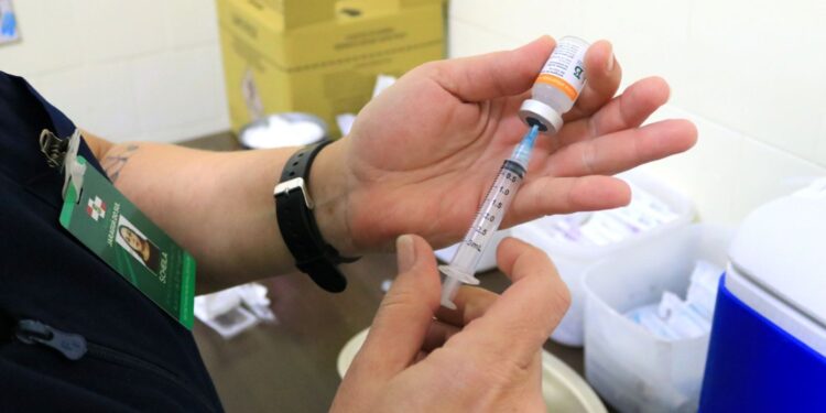 Saúde de Jaraguá do Sul alerta que cuidados devem continuar após a vacinação contra o coronavírus