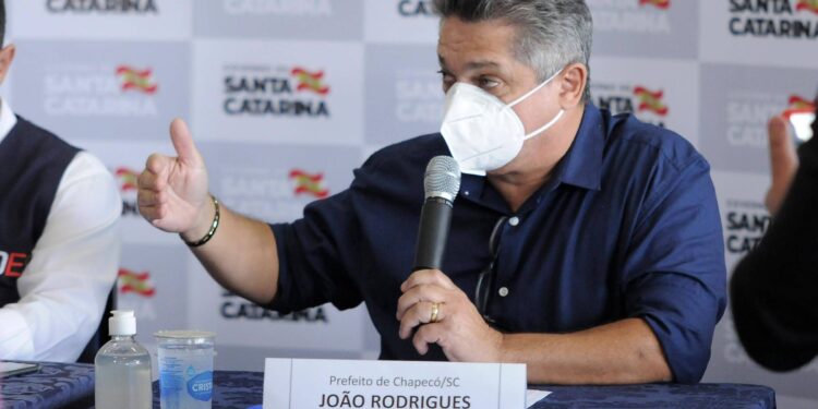 Bolsonaro desembarca em Chapecó daqui a pouco