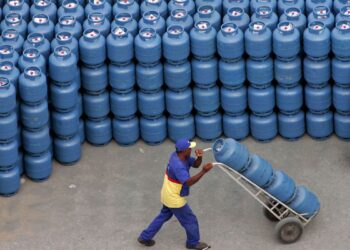 Sem redução de ICMS em SC, botijão de gás chega perto de R$ 100