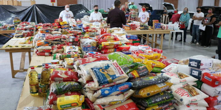 VacinAção Solidária arrecada mais de duas toneladas de alimentos em Jaraguá do Sul
