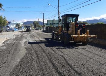 Empresa inicia trabalho para pavimentação de um trecho da Izídio Carlos Peixer, em Guaramirim