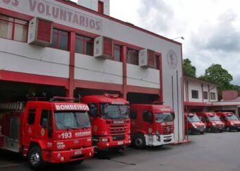 Motociclista fica ferido em acidente envolvendo ônibus em Jaraguá do Sul