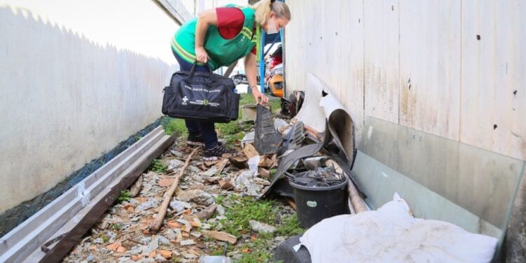 Agentes de endemia fazem levantamento sobre o mosquito da dengue em Jaraguá do Sul