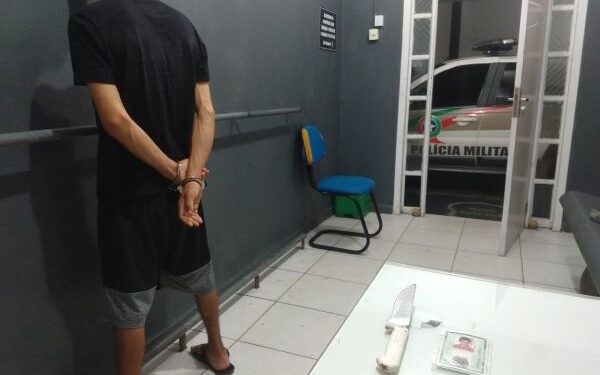Homem é preso após facadas por não pagamento de divida em Massaranduba