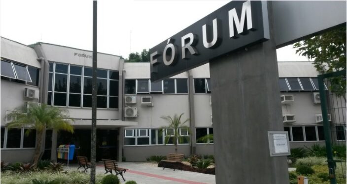 Companhia aérea é condenada a indenizar casal de Jaraguá por dano moral