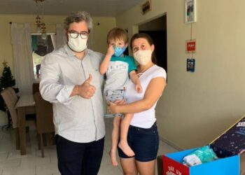 Lunelli atende pedido de criança autista e fabrica camiseta verde especialmente para ele