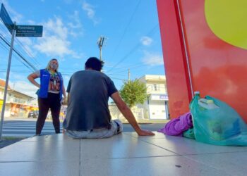 Comerciantes são orientados sobre situações com moradores de rua em Jaraguá do Sul