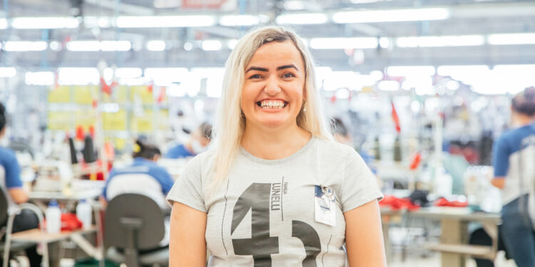 Lunelli inicia comemorações pelos 40 anos com ação especial do Dia do Trabalhador