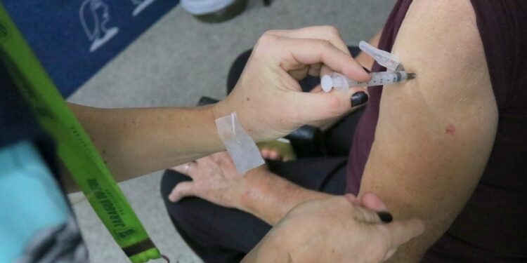 Jaraguá do Sul recebe novas doses de vacina contra covid-19