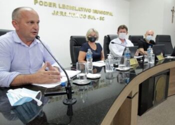 Vereadora de Jaraguá do Sul convoca audiência para debater tratamento contra coronavírus