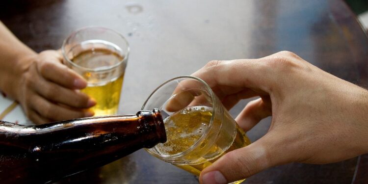 Irmãs brigam após escolha de marca de cerveja e cigarro em Schroeder