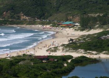 Prefeituras do litoral anunciam fechamento das praias