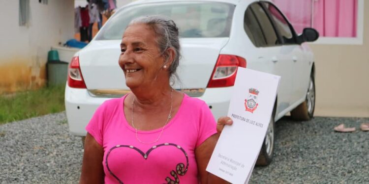 Novas famílias são beneficiadas em processo de Regularização Fundiária em Luiz Alves