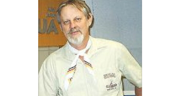 Morre o comunicador Tio Ito, aos 65 anos, por Covid-19