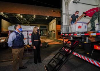 Mais 229 mil doses de vacina chegam a Santa Catarina