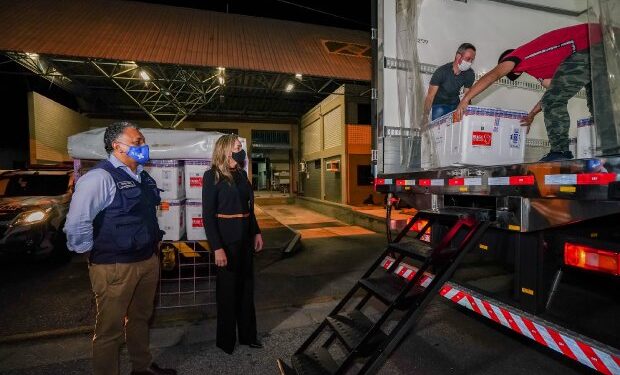Mais 229 mil doses de vacina chegam a Santa Catarina